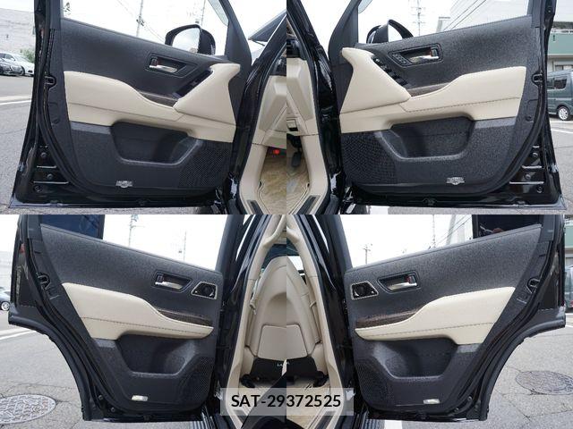 Toyota LAND CRUISER 2024-04 8829823-19
