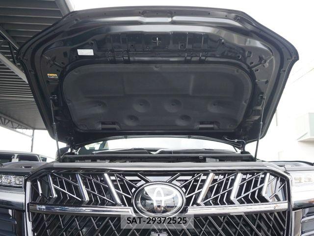 Toyota LAND CRUISER 2024-04 8829823-28
