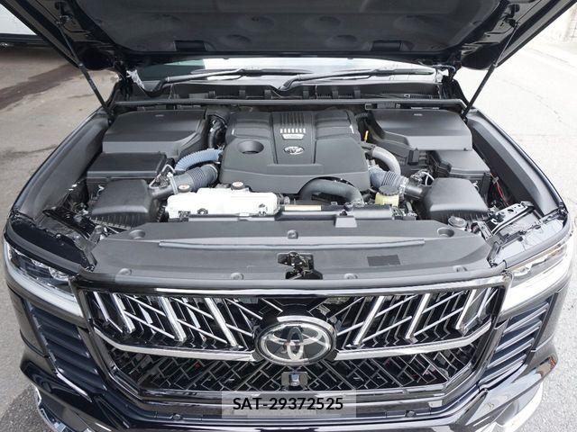 Toyota LAND CRUISER 2024-04 8829823-29
