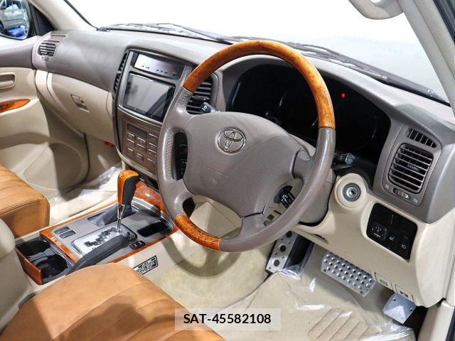 Toyota LAND CRUISER 2002-01 8829846-19