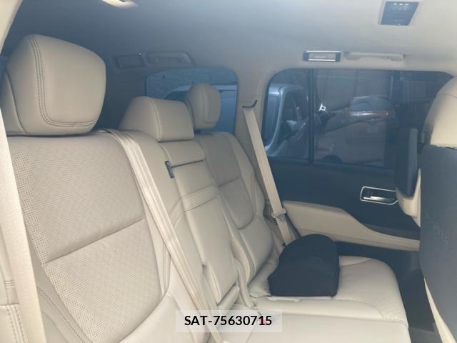 Toyota LAND CRUISER 2025-07 8829830-12