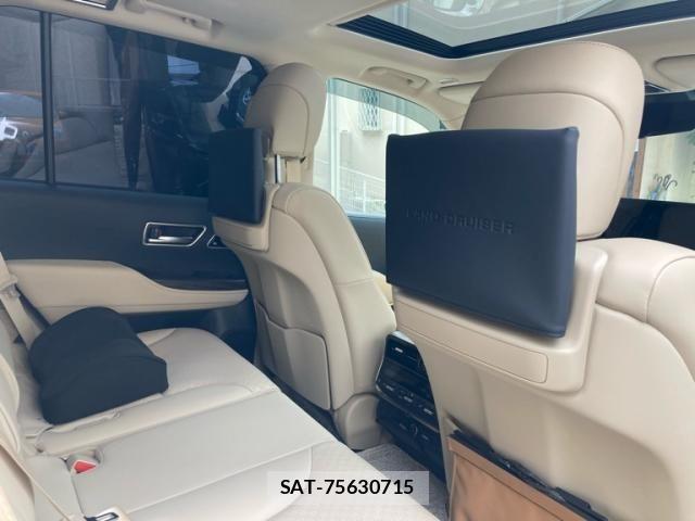 Toyota LAND CRUISER 2025-07 8829830-13
