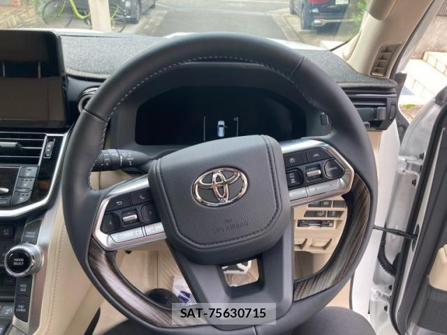 Toyota LAND CRUISER 2025-07 8829830-14