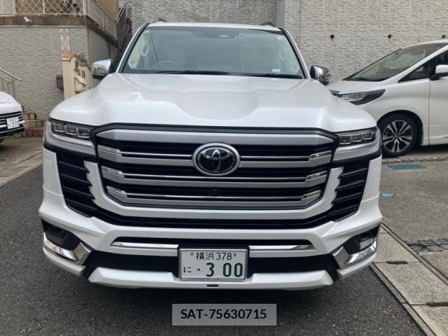 Toyota LAND CRUISER 2025-07 8829830-1