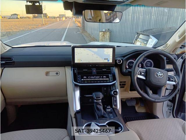 Toyota LAND CRUISER 2026-02 8829822-2