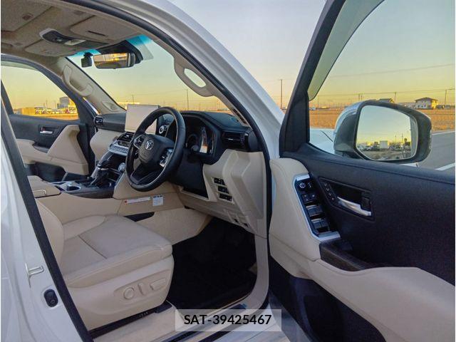Toyota LAND CRUISER 2026-02 8829822-4