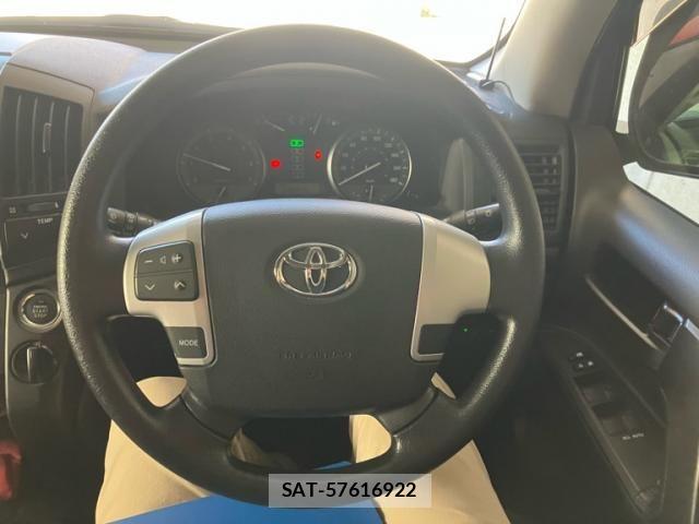Toyota LAND CRUISER 2014-12 8829848-11