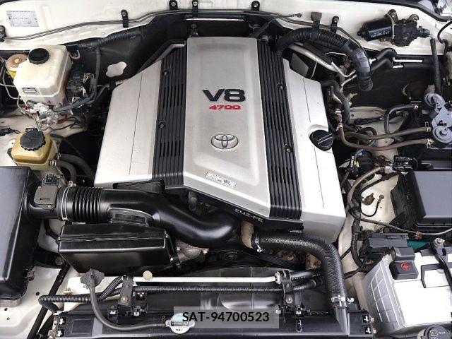 Toyota LAND CRUISER 2004-01 8829847-11