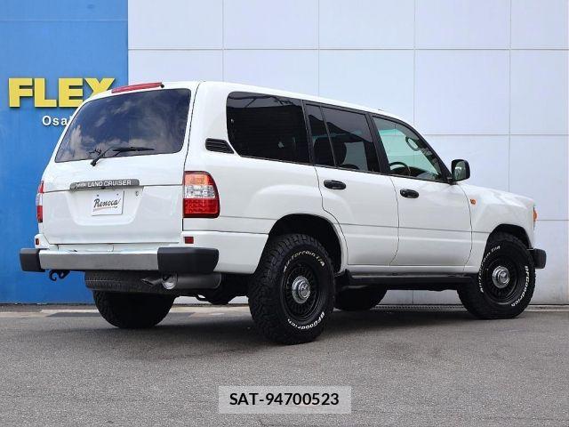 Toyota LAND CRUISER 2004-01 8829847-1