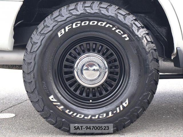 Toyota LAND CRUISER 2004-01 8829847-2