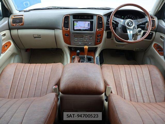 Toyota LAND CRUISER 2004-01 8829847-3