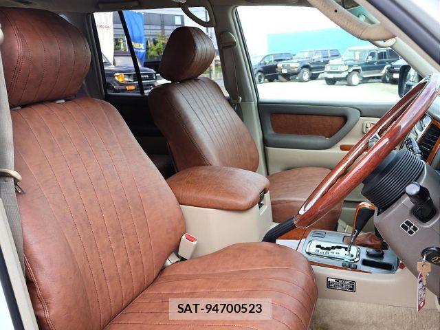 Toyota LAND CRUISER 2004-01 8829847-5