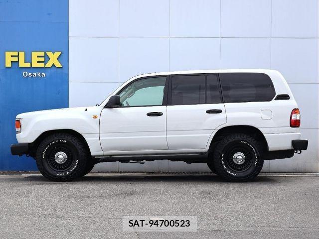 Toyota LAND CRUISER 2004-01 8829847-6
