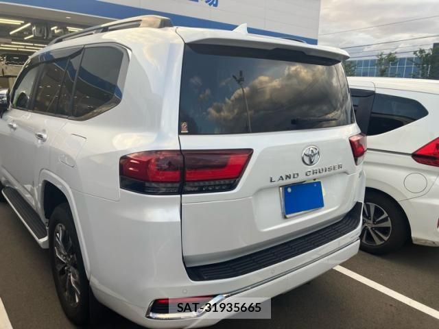 Toyota LAND CRUISER 2024-10 8829844-2