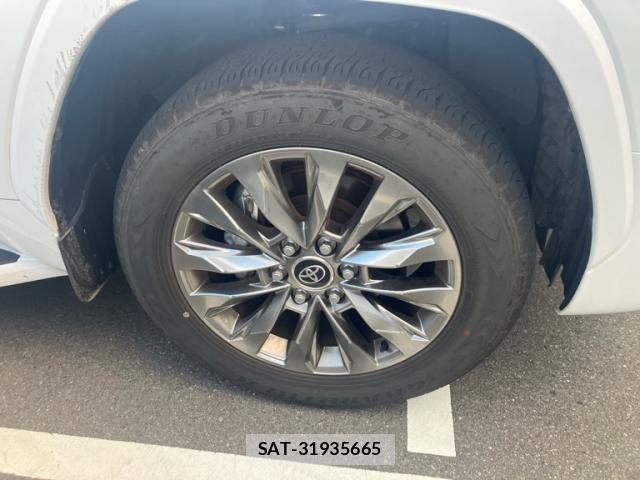 Toyota LAND CRUISER 2024-10 8829844-4