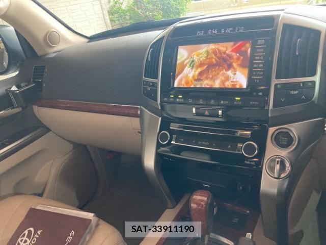 Toyota LAND CRUISER 2014-05 8849530-17