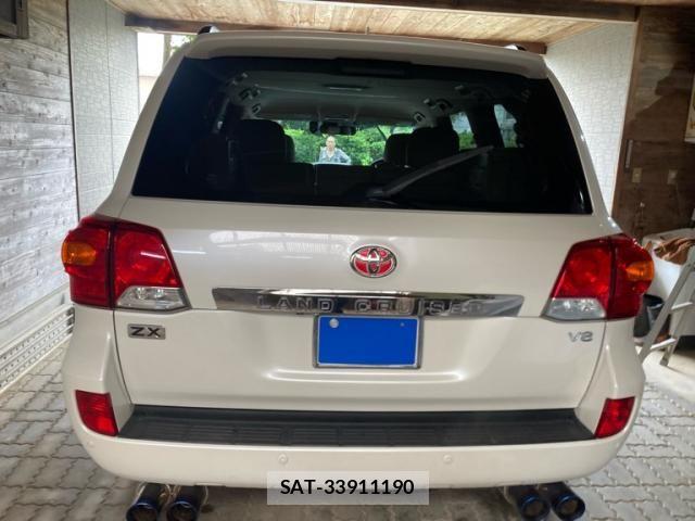 Toyota LAND CRUISER 2014-05 8849530-4