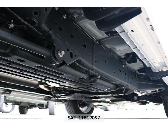 Toyota LAND CRUISER 2023-01 8871299-9