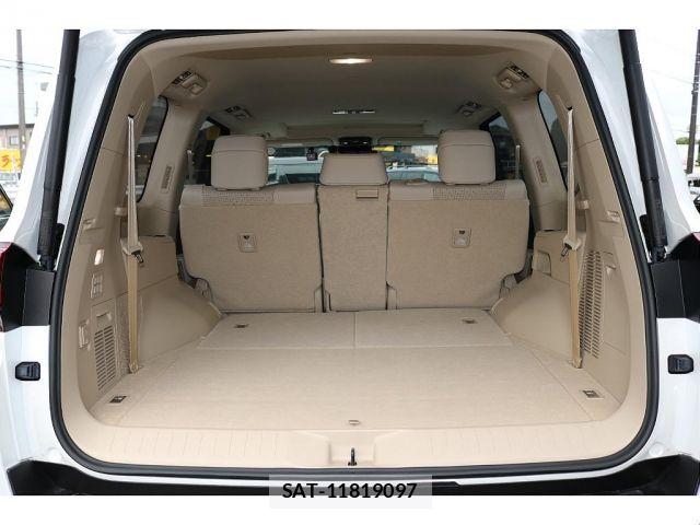 Toyota LAND CRUISER 2023-01 8871299-11