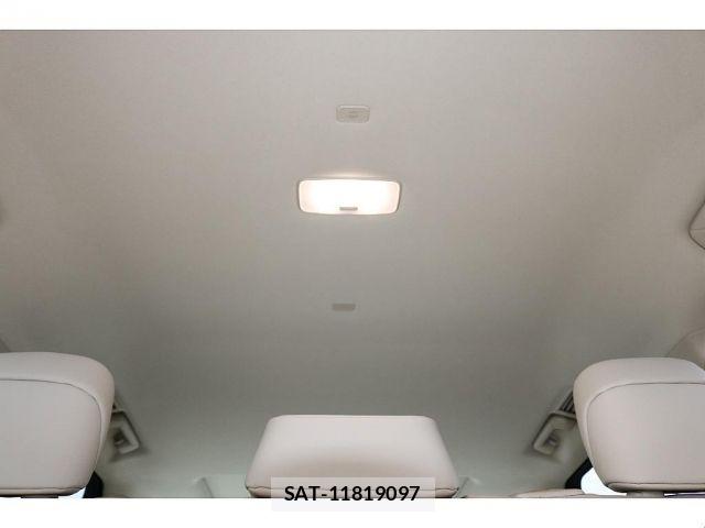 Toyota LAND CRUISER 2023-01 8871299-12