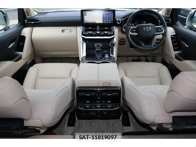 Toyota LAND CRUISER 2023-01 8871299-2