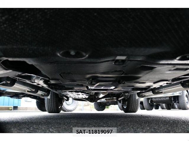 Toyota LAND CRUISER 2023-01 8871299-6