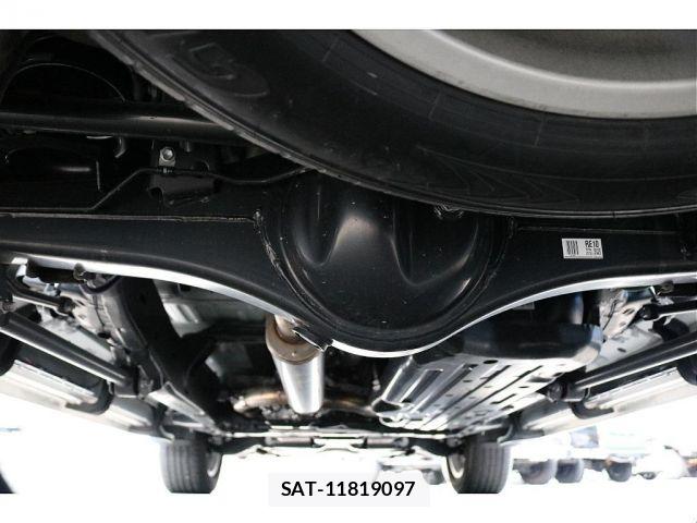 Toyota LAND CRUISER 2023-01 8871299-7