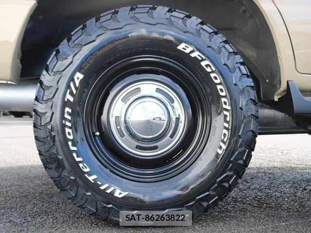 Toyota LAND CRUISER 2003-01 8871302-16
