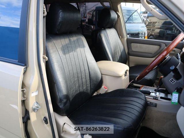 Toyota LAND CRUISER 2003-01 8871302-6