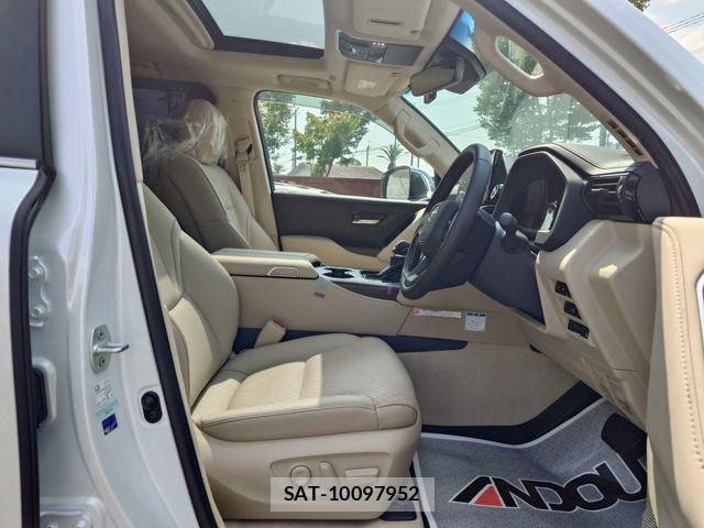 Toyota LAND CRUISER 2025-12 8880390-9