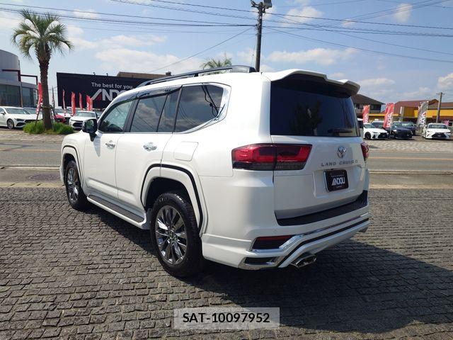 Toyota LAND CRUISER 2025-12 8880390-2