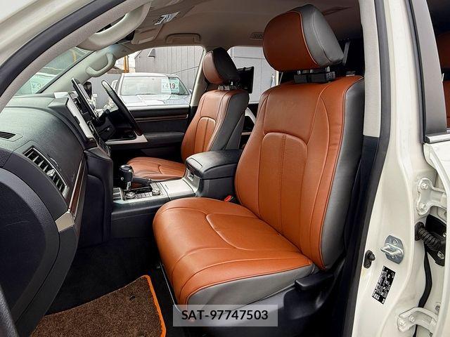 Toyota LAND CRUISER 2019-09 8880401-16