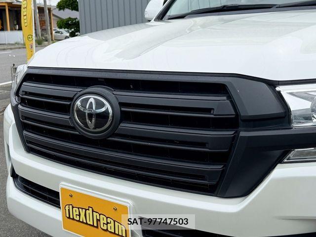 Toyota LAND CRUISER 2019-09 8880401-6
