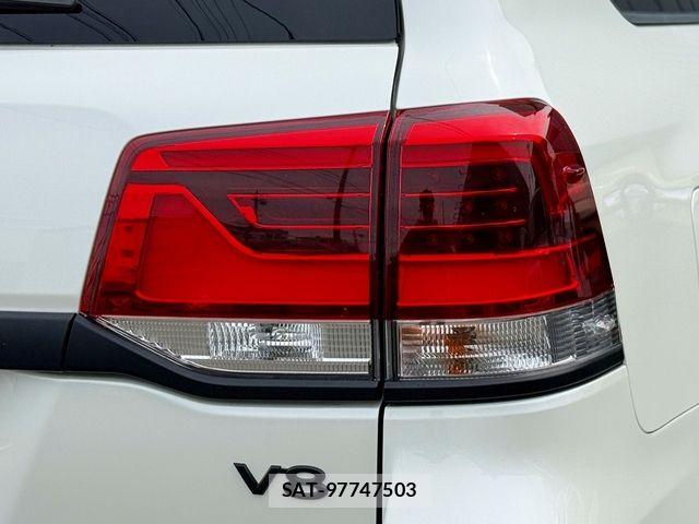 Toyota LAND CRUISER 2019-09 8880401-8