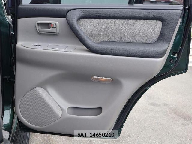 Toyota LAND CRUISER 2004-01 8880403-14