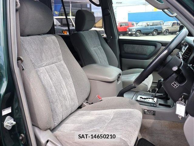 Toyota LAND CRUISER 2004-01 8880403-5