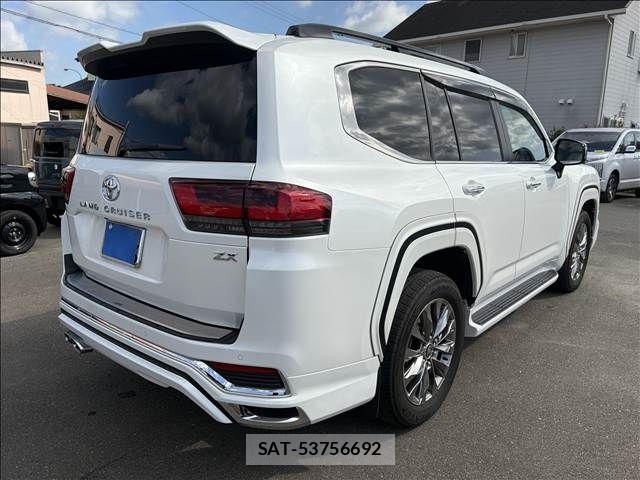 Toyota LAND CRUISER 2024-07 8880395-7
