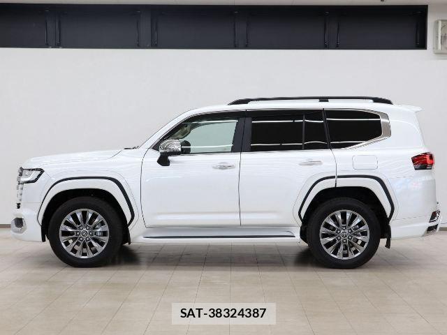 Toyota LAND CRUISER 2026-07 8880393-15