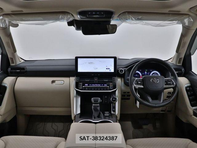 Toyota LAND CRUISER 2026-07 8880393-1