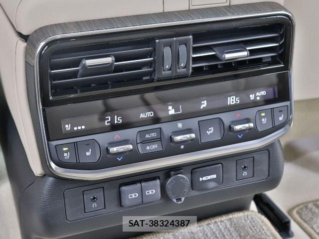 Toyota LAND CRUISER 2026-07 8880393-28