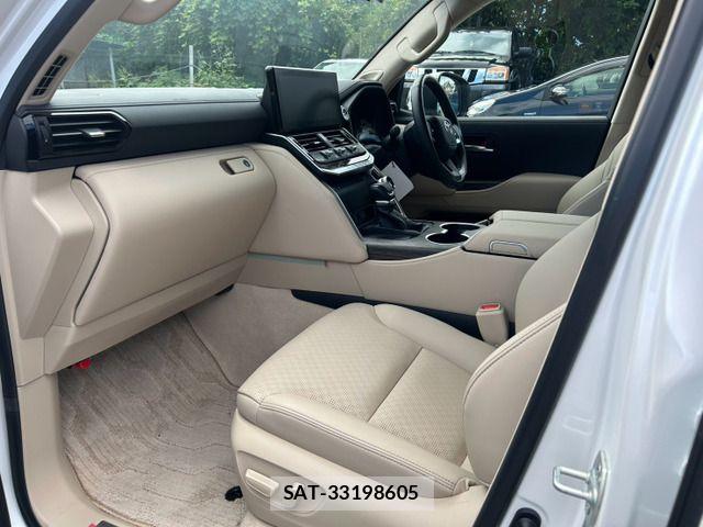 Toyota LAND CRUISER 2023-09 8880392-11