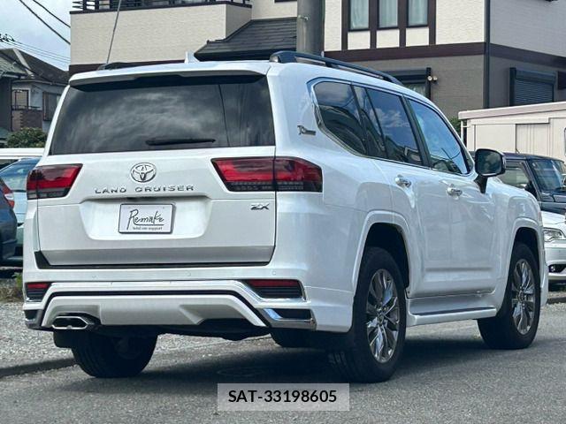 Toyota LAND CRUISER 2023-09 8880392-4