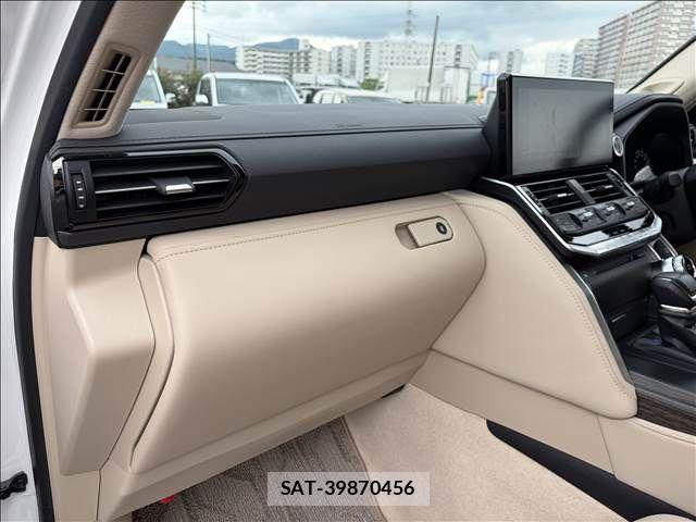 Toyota LAND CRUISER 2023-09 8880394-13