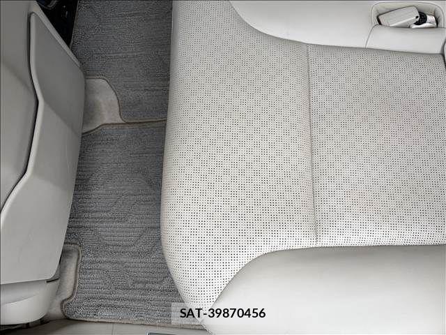 Toyota LAND CRUISER 2023-09 8880394-26