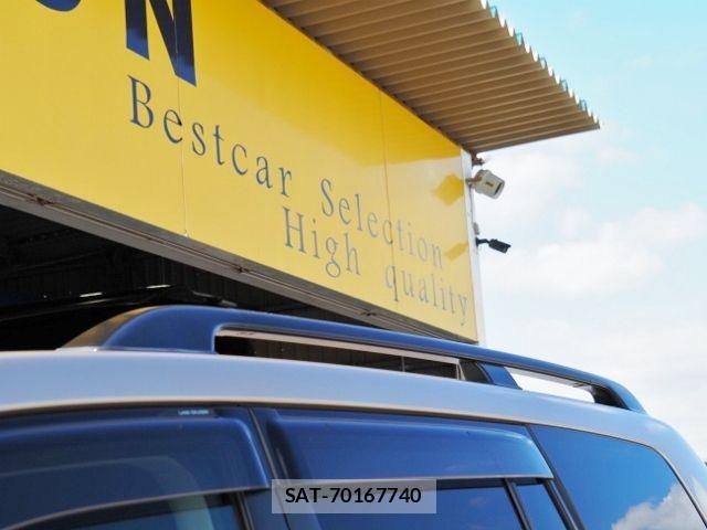 Toyota LAND CRUISER 2018-04 8880400-11