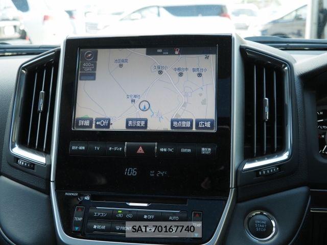 Toyota LAND CRUISER 2018-04 8880400-20