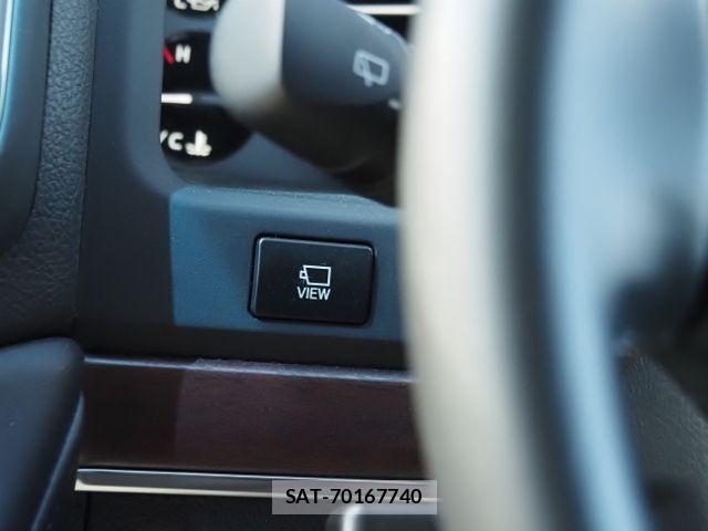 Toyota LAND CRUISER 2018-04 8880400-27