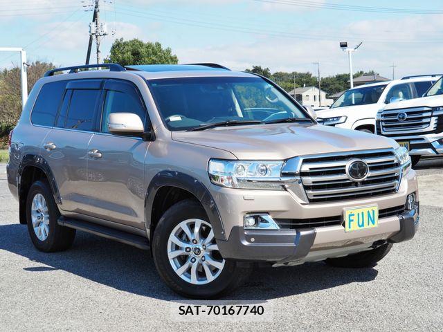 Toyota LAND CRUISER 2018-04 8880400-2