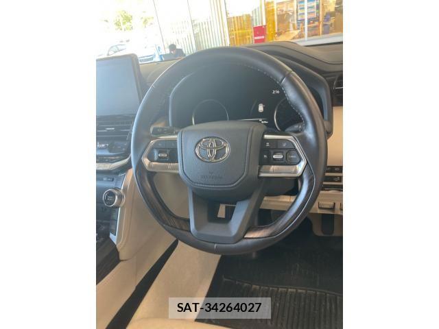 Toyota LAND CRUISER 2022-11 8880398-16