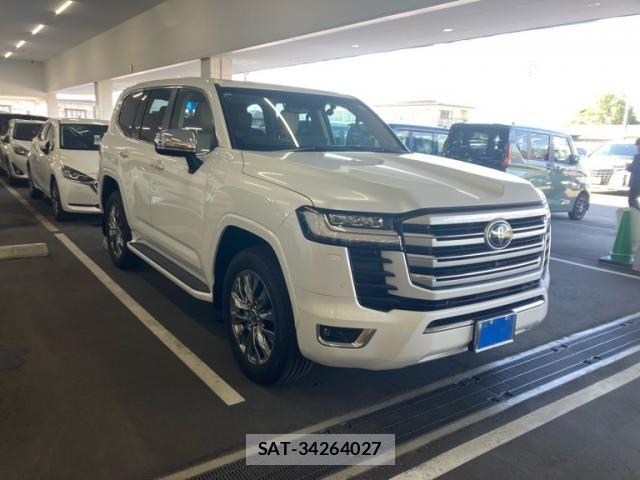 Toyota LAND CRUISER 2022-11 8880398-1